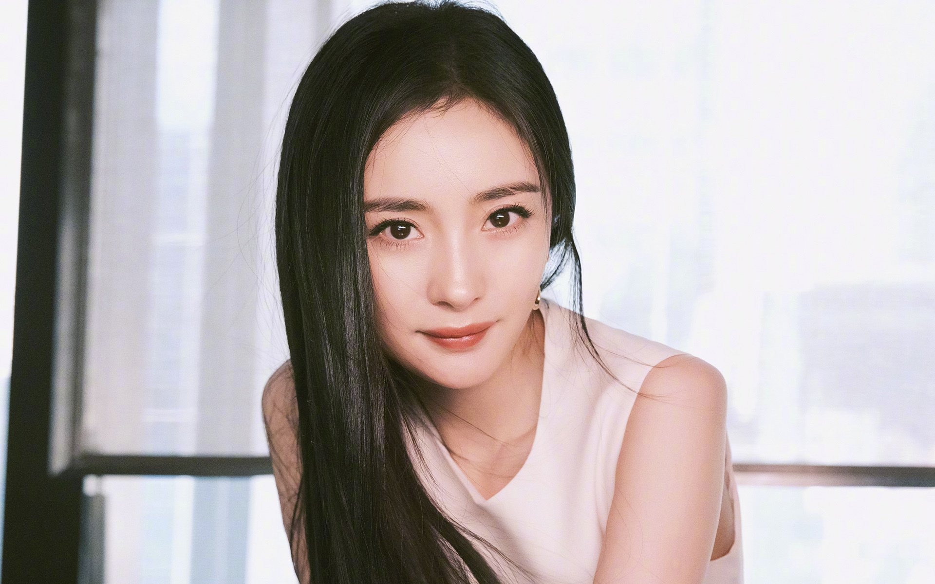 “萨尔·巴赫击破障碍，带领南非羚羊队击败强敌”